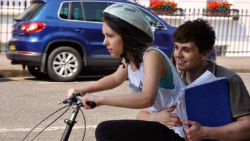 Soundtrack to Sixteen de Hillary Shakespeare Bande Annonce